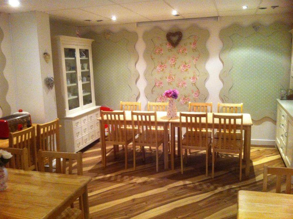 The Fylde Hotel แบล็คพูล ภายนอก รูปภาพ