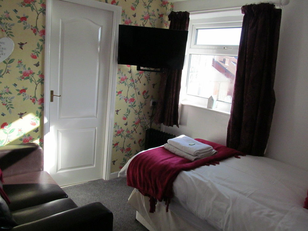 The Fylde Hotel แบล็คพูล ภายนอก รูปภาพ